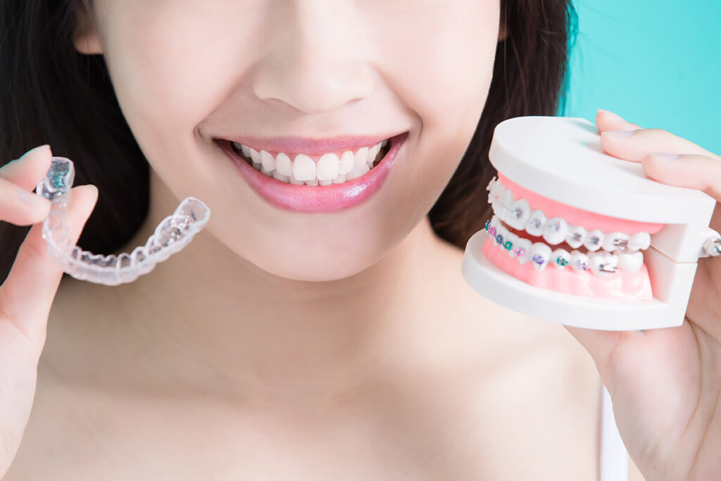 Braces-vs.-Invisalign-Which-is-Right-for-You